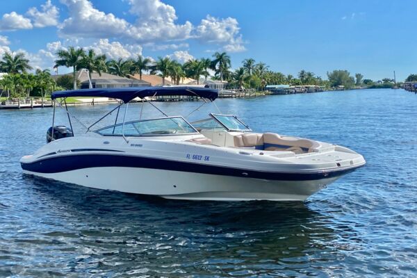 Hurricane 2690 Sundeck