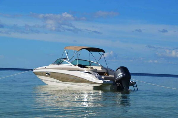Crownline E4XS