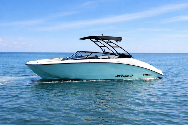NEW! Yamaha AR250 Jet Boat