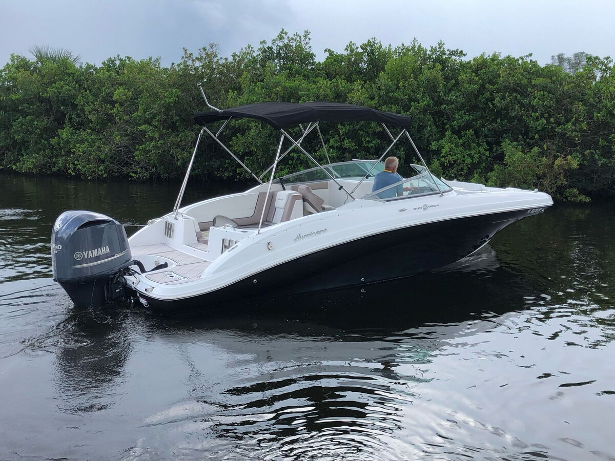 Hurricane 2690 Sundeck / 350