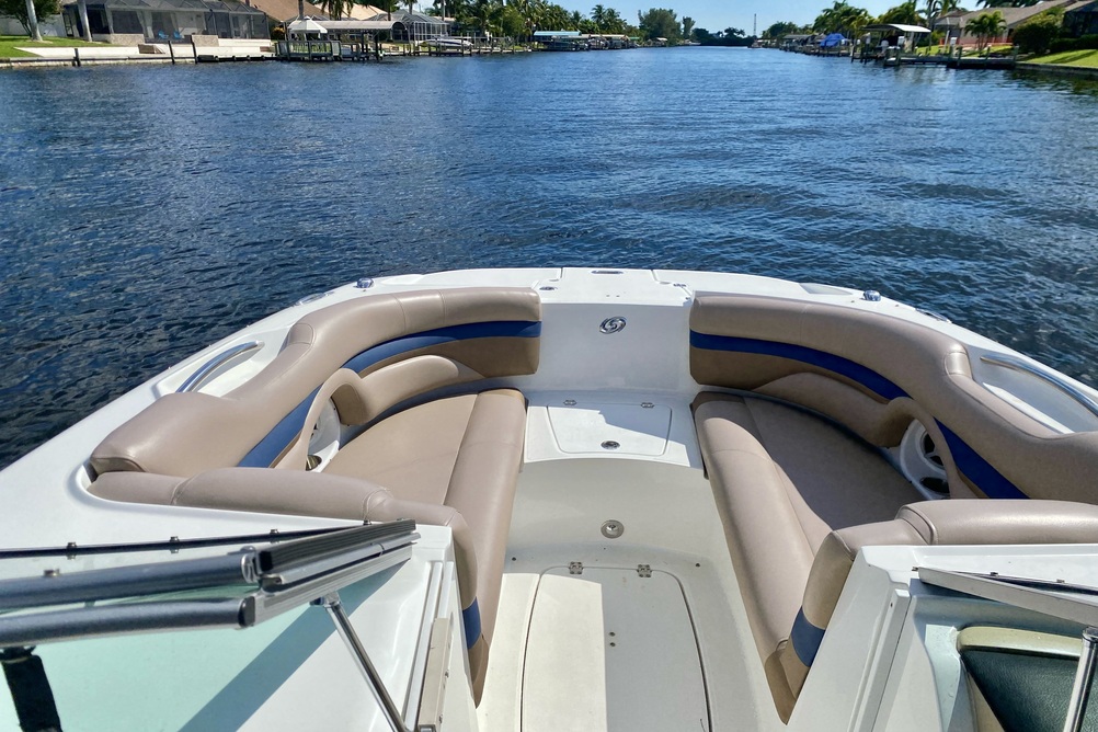 Hurricane 2690 Sundeck