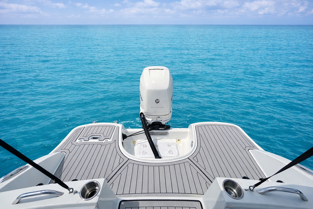 Hurricane 2690 Sundeck