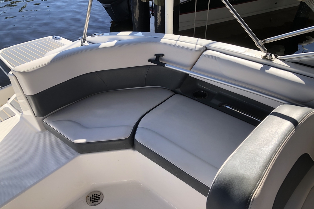 Chaparral Suncoast 230 / 200PS