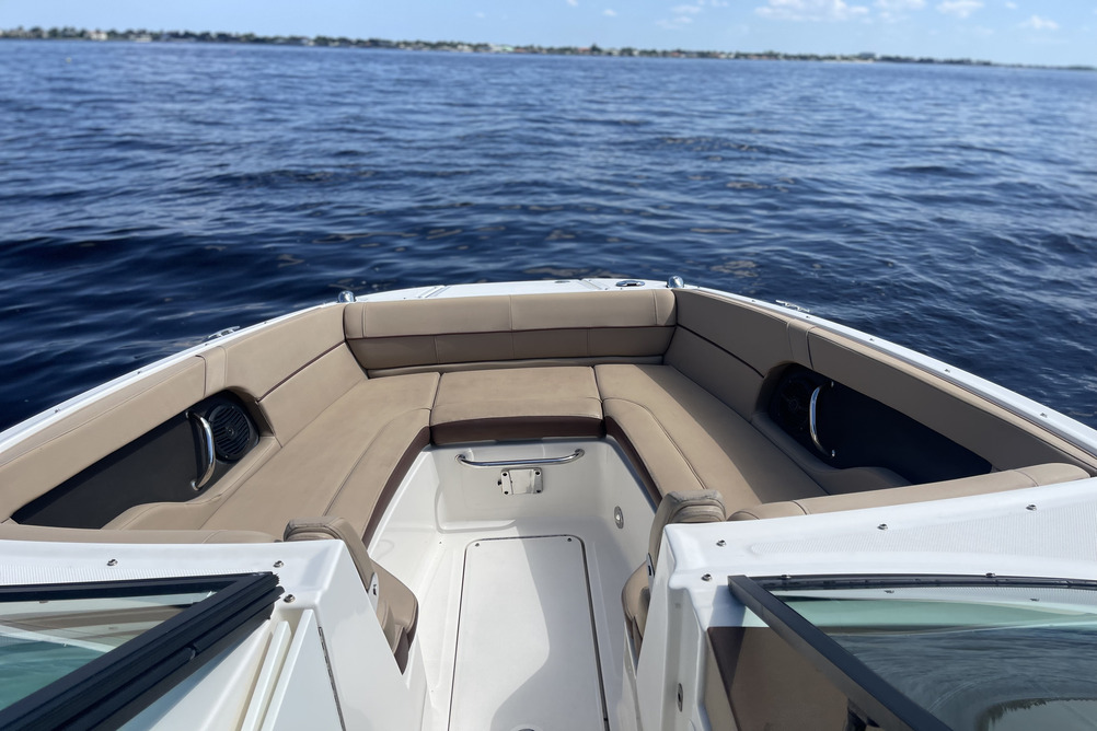 Sea Ray 240