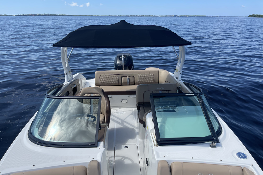 Sea Ray 240