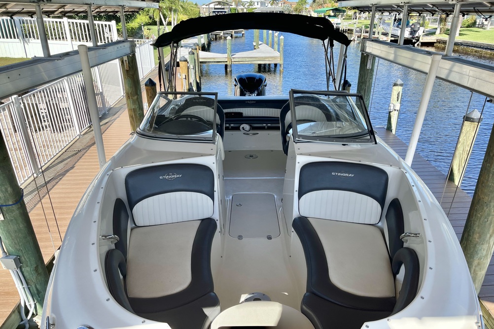 Stingray 240 / Sarasota