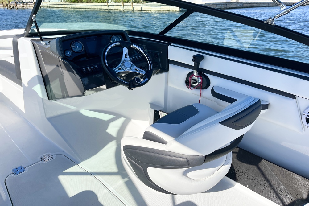 Monterey M-205