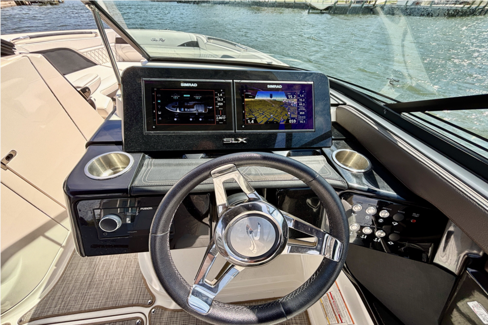 NEW! Sea Ray SLX 260