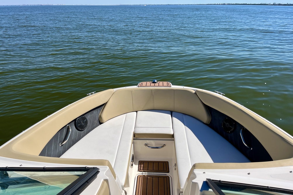 Sea Ray SPX 230