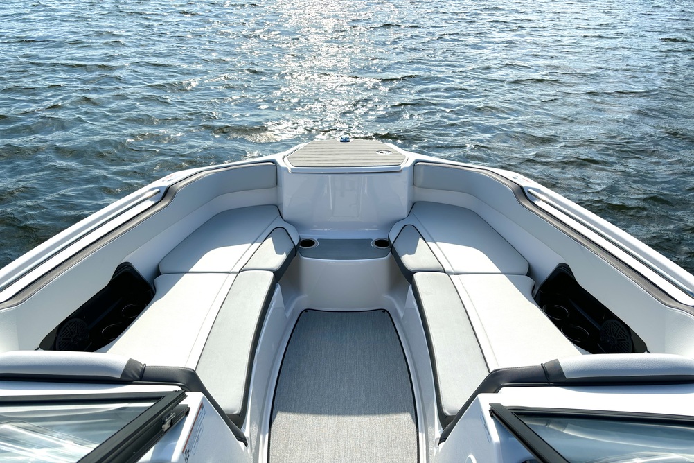 Yamaha AR250 Jet Boat