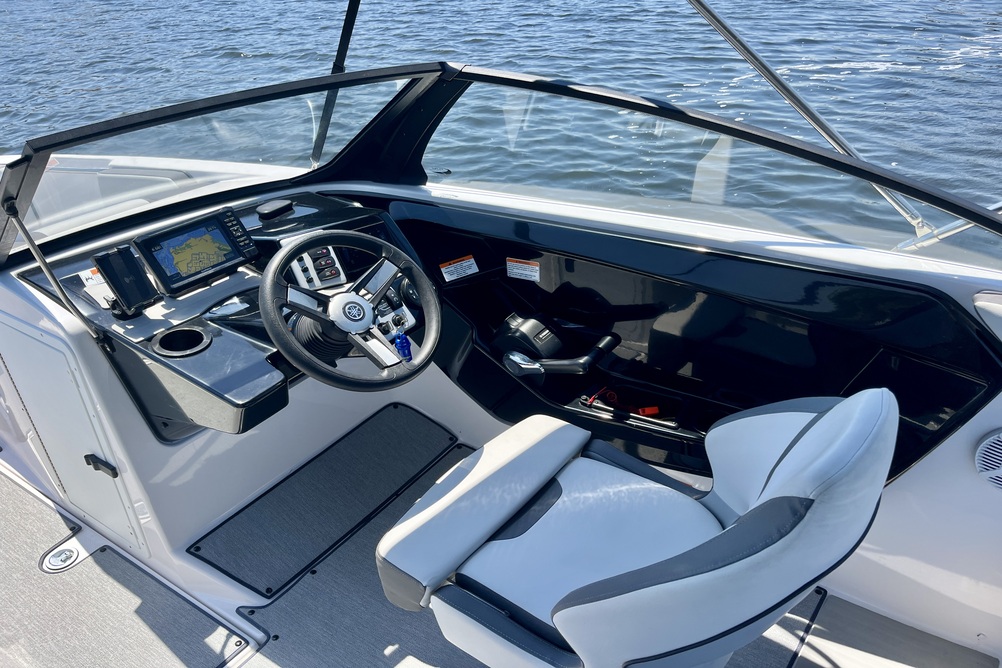 Yamaha SX220 Jet Boat