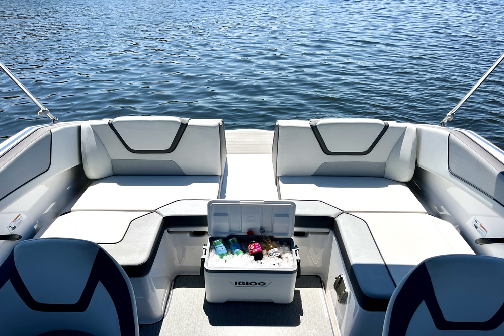 Yamaha SX220 Jet Boat