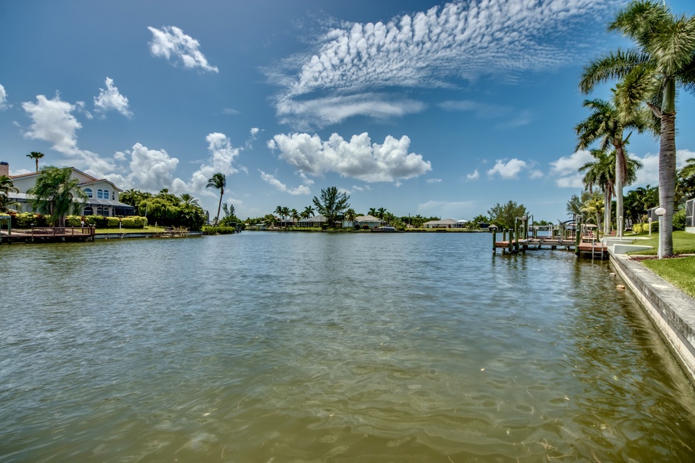 Ausblick zum Wasser aus der Villa Blue Lagoon