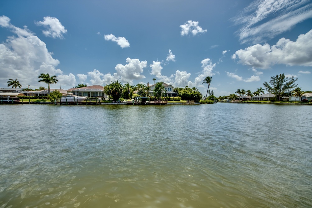 Ausblick zum Wasser der Villa Blue Lagoon