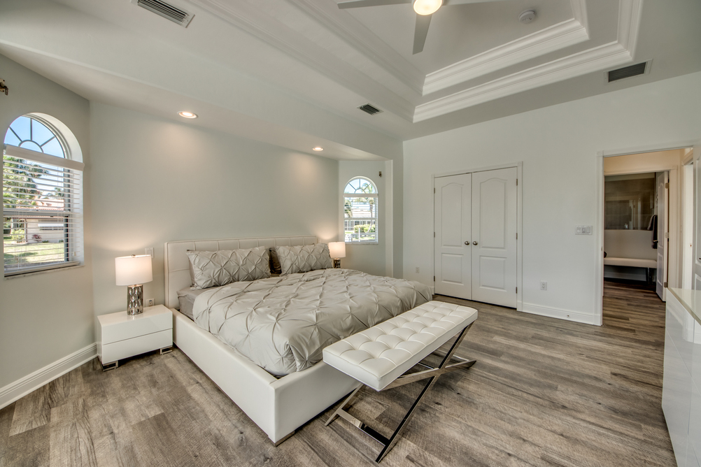 Modernes Schlafzimmer in der Villa Inspiration